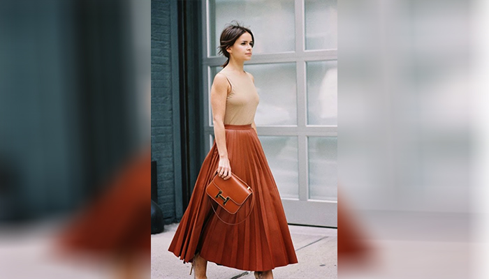 ست کردن کیف دستی با دامن