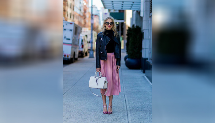 ست کردن کیف دستی با کفش، شلوار و دامن