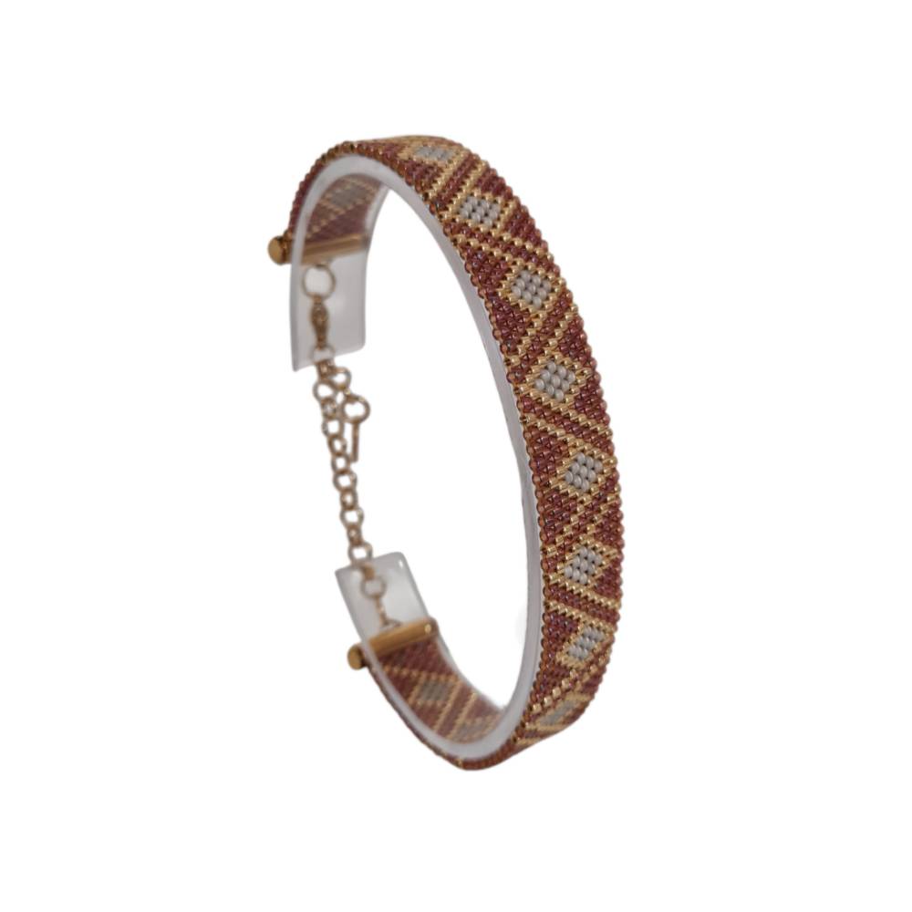 دستبند منجوقی زنانه مدل کهربا با منجوق میوکی اصل و قفل طوطی استیل رنگ ثابت