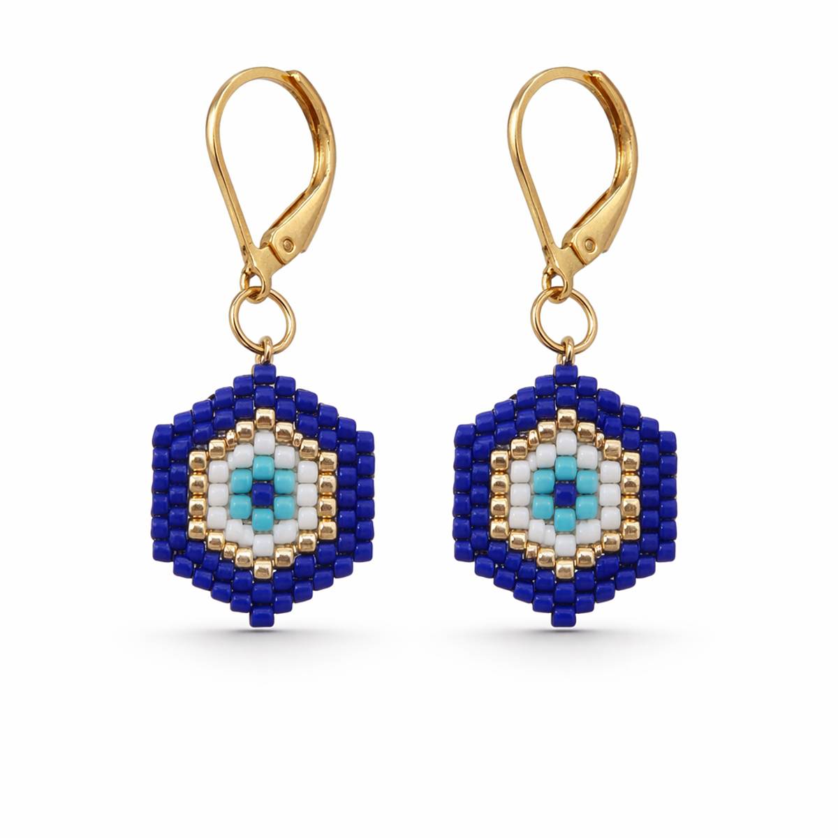 گوشواره منجوق بافت مدل چشم فیروزه با پایه چفتی استیل رنگ ثابت و منجوق میوکی اصل دست‌ساز برند تک آرینا